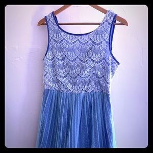 Blue lace cocktail dress